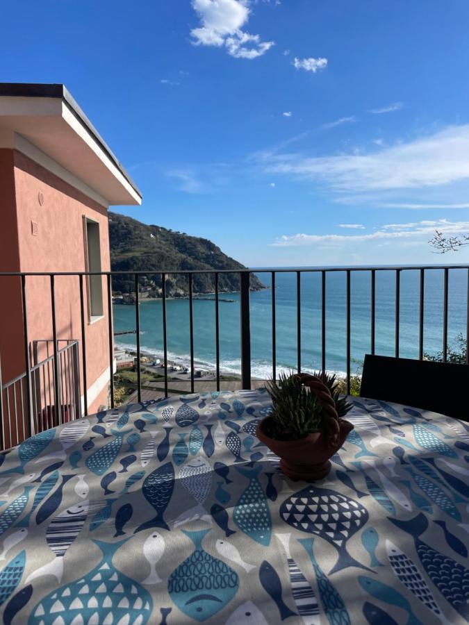 شقة Ocean View Flat With Wi-Fi, Ac And Elevator To Town ليفانتو المظهر الخارجي الصورة